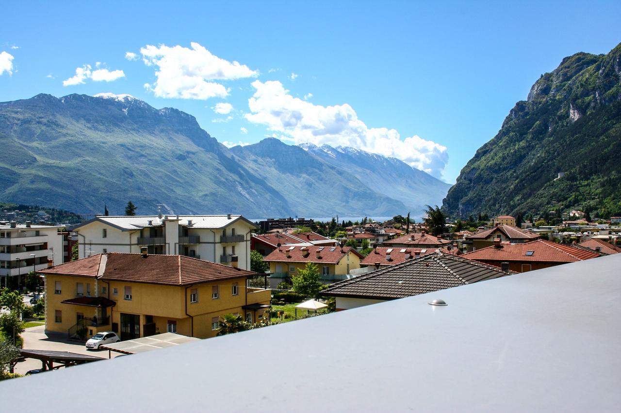 Gardabreak Rooms&Breakfast Holiday Apartments Riva del Garda Exterior photo